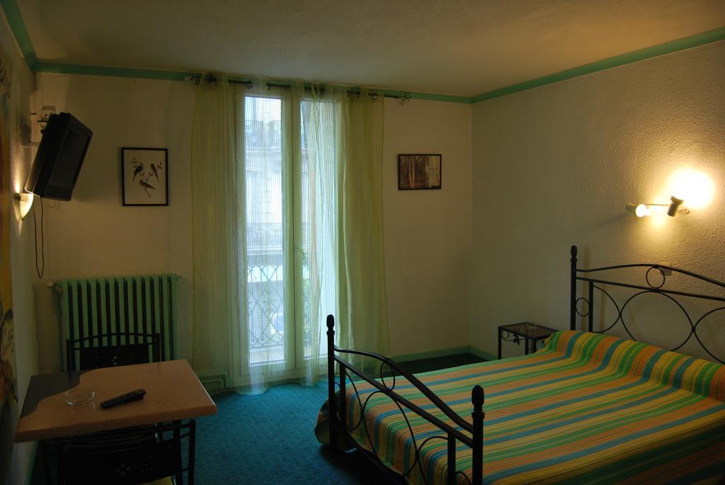 Le Revelois Restaurant Hotel Béziers Quarto foto